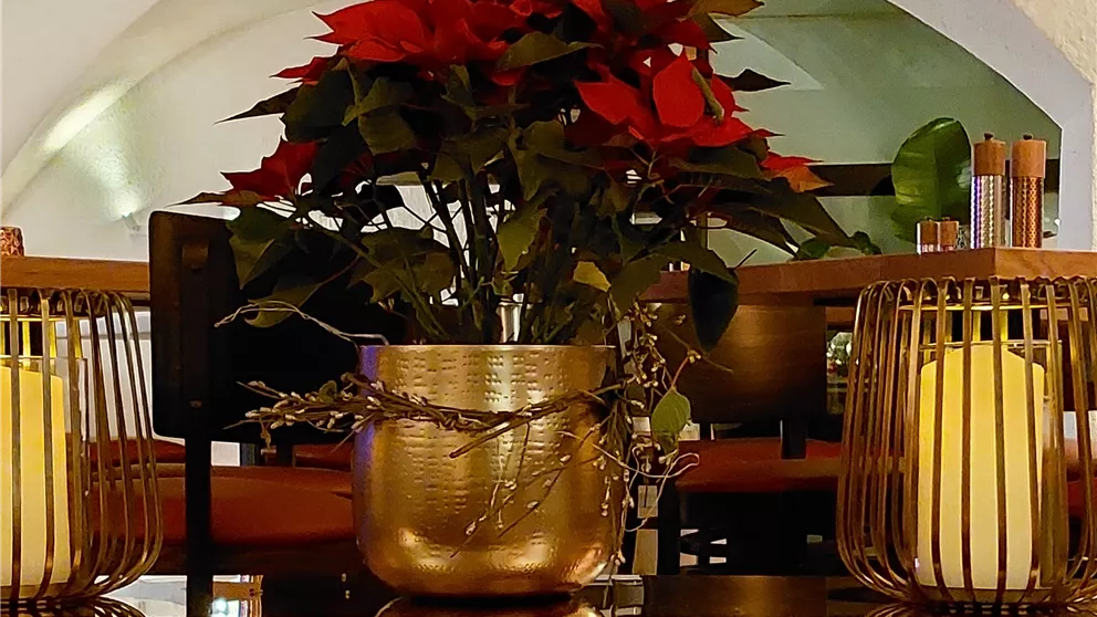Blumenschmuck 1.jpg